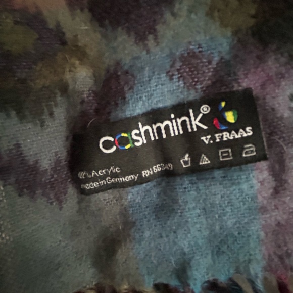 Patterned Scarf - Picture 3 of 3